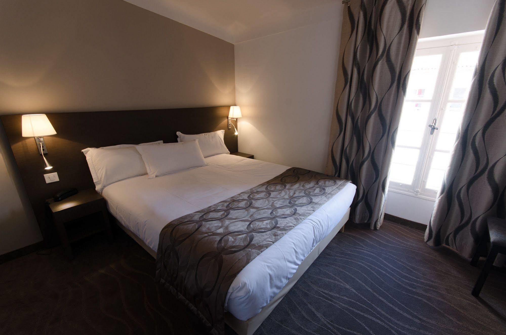 Hotel Carolina Cannes Bagian luar foto